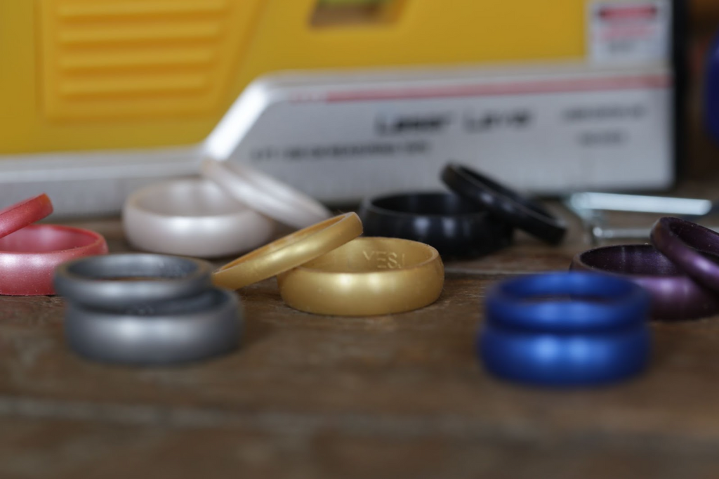 What is Silicone? (And why make a ring out of it?) – SafeRingz
